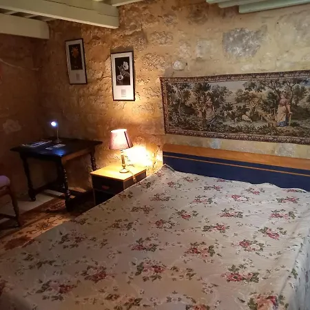 Bed & Breakfast D Hotes Les Remparts