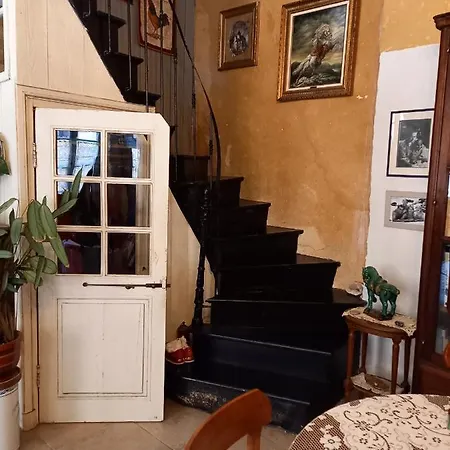 Bed & Breakfast D Hotes Les Remparts Saint-Cyprien (Dordogne)