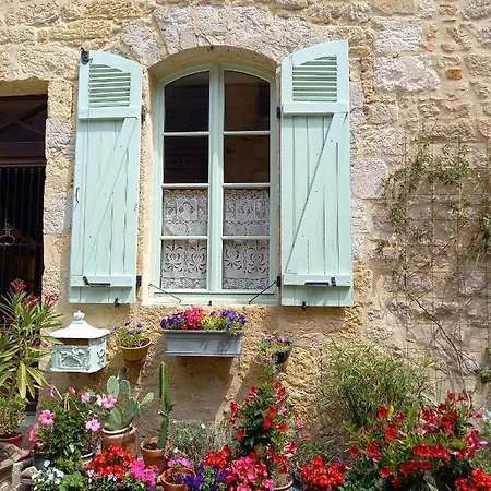 D Hotes Les Remparts
